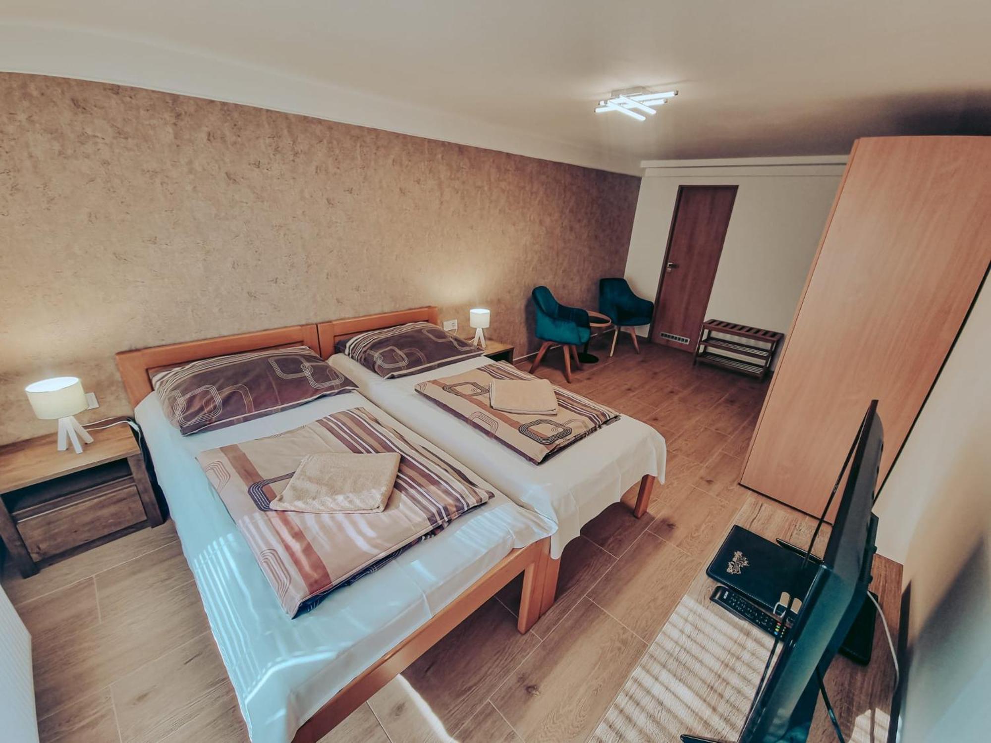 Ubytovani U Parku Lednice Exteriör bild
